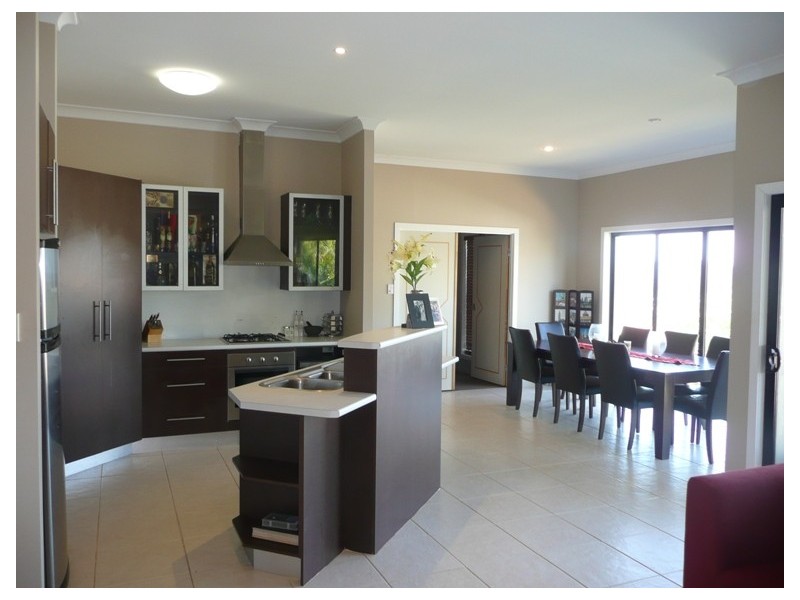 22 Lucas Cr, Ormeau QLD 4208
