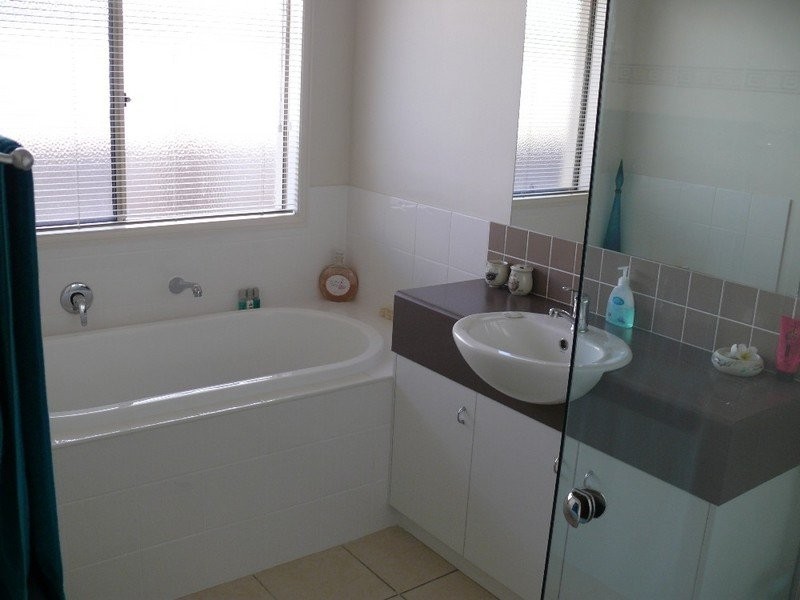 Oxenford QLD 4210