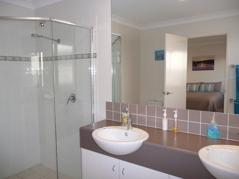 Oxenford QLD 4210