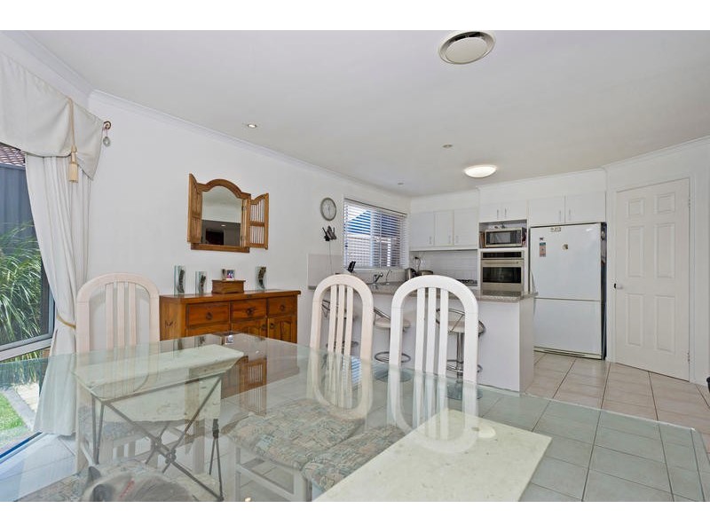 5 Maleny Place, Helensvale QLD 4212