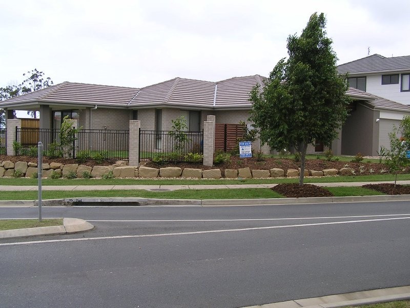 Pacific Pines QLD 4211