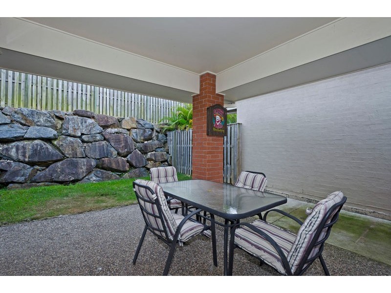 14 Sheffield Cct, Pacific Pines QLD 4211