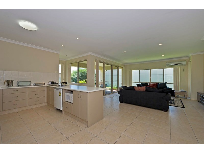 47 Oceanis Dr, Oxenford QLD 4210