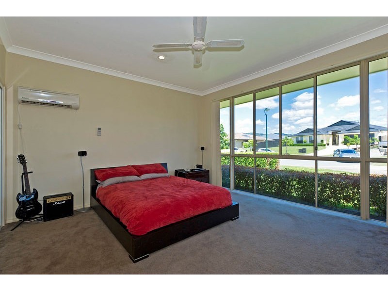 47 Oceanis Dr, Oxenford QLD 4210