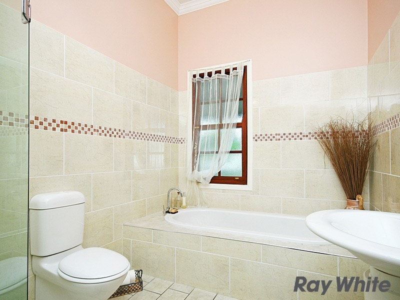 Wavell Heights QLD 4012