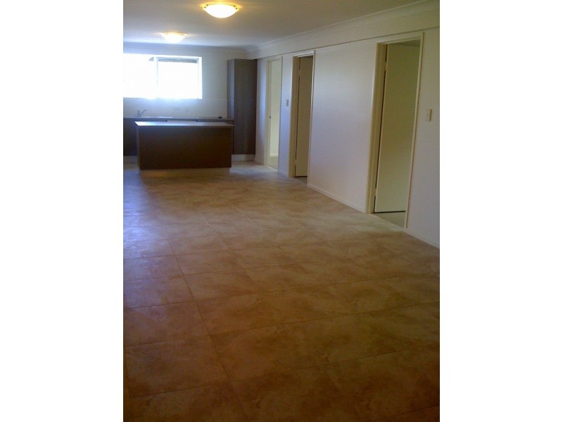 1 & 4/93 Eildon Road, Windsor QLD 4030