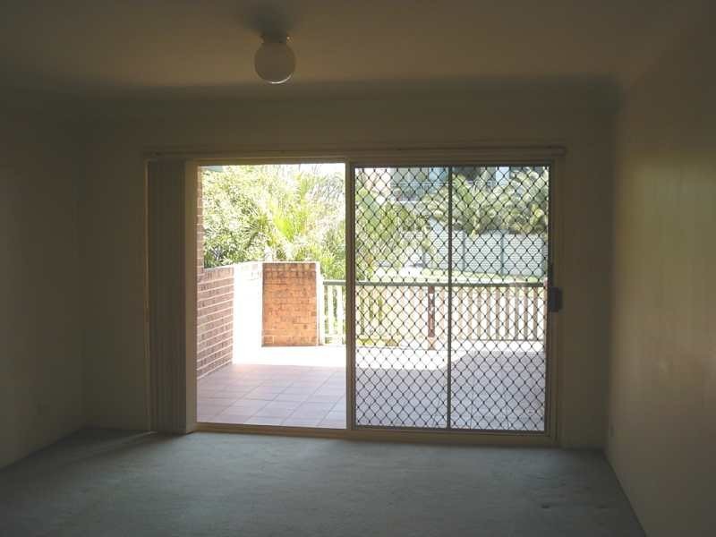 4/10 Burnaby Terrace, Gordon Park QLD 4031