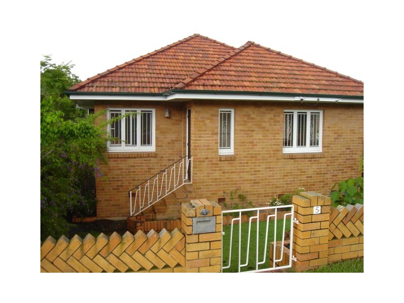 5 Pedley Street, Wavell Heights QLD 4012