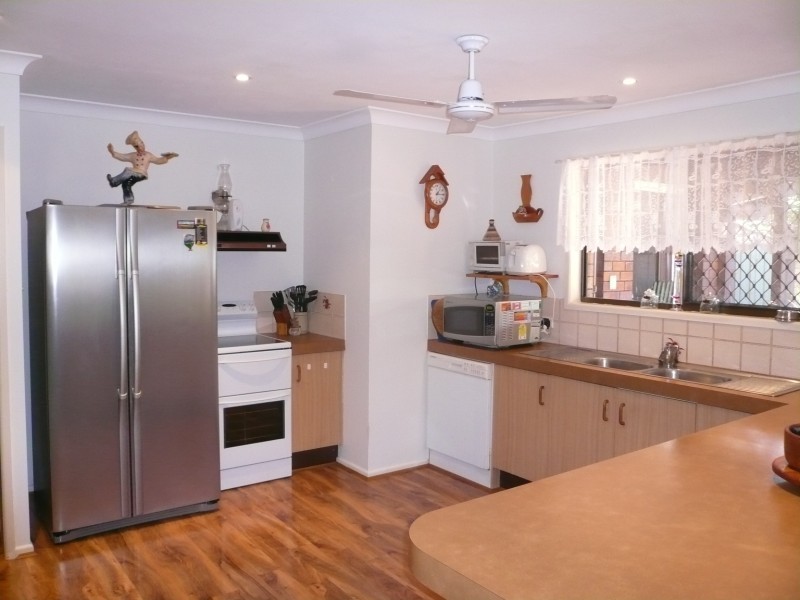 Rothwell QLD 4022