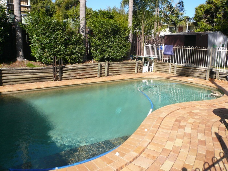 Rothwell QLD 4022