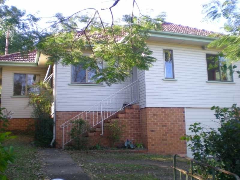 26 Watcombe Street, Wavell Heights QLD 4012