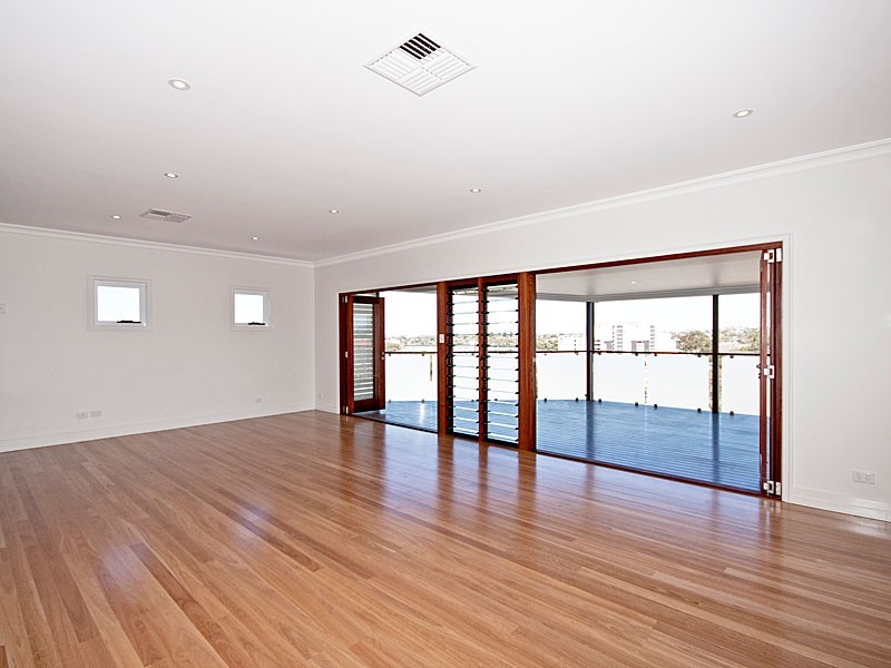 6 Oxenham Street, Nundah QLD 4012