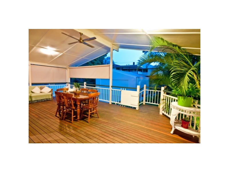 54 Sydney Street, Clayfield QLD 4011