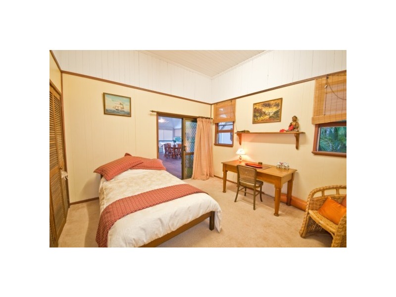 54 Sydney Street, Clayfield QLD 4011