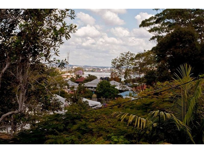 11 Queens Road, Hamilton QLD 4007