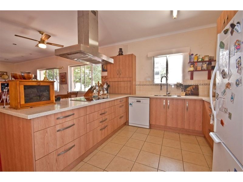 11 Queens Road, Hamilton QLD 4007