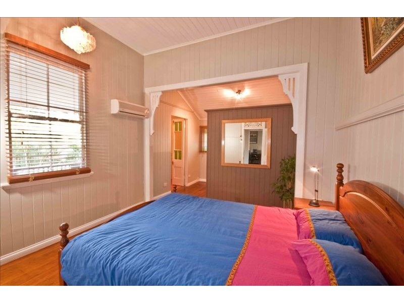 10 Jeffcott Street, Wavell Heights QLD 4012