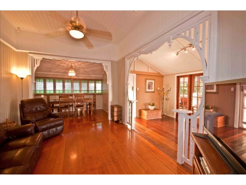 10 Jeffcott Street, Wavell Heights QLD 4012