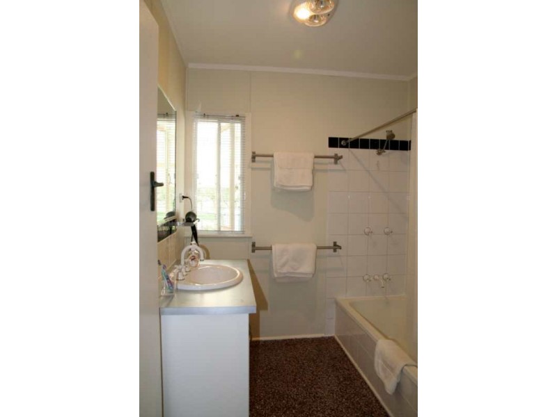 84 Oates Parade, Northgate QLD 4013