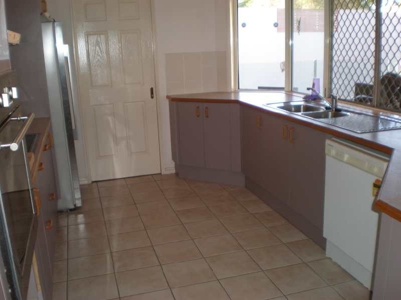 6 Paradise Street, Banyo QLD 4014