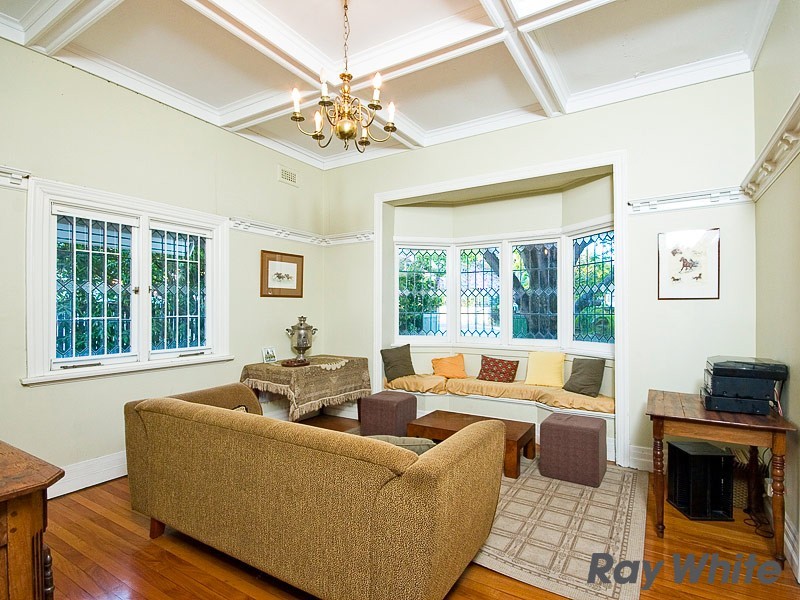 2 Rode Road, Wavell Heights QLD 4012
