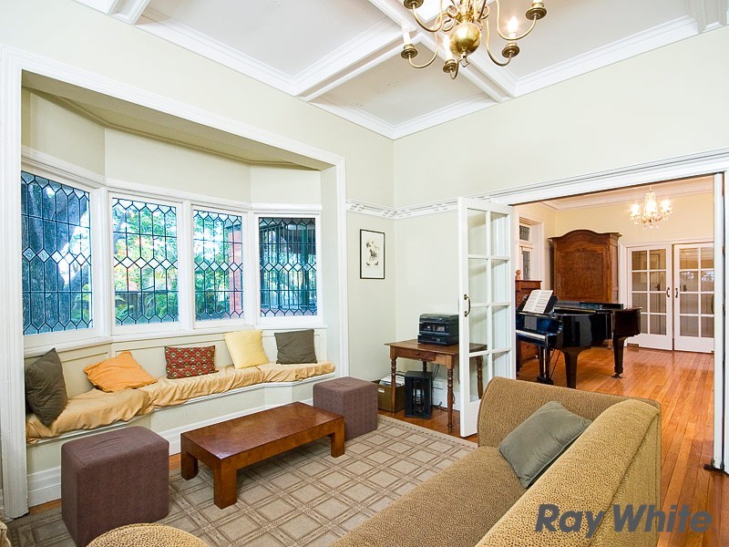 2 Rode Road, Wavell Heights QLD 4012
