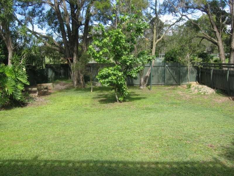 75 Lanham Avenue, Grange QLD 4051