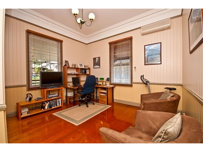 15 Sydney Street, Clayfield QLD 4011