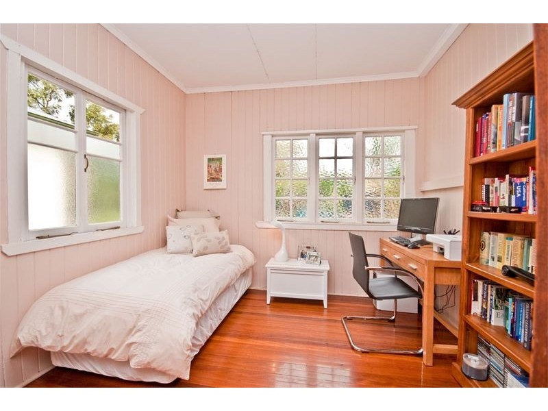 31 Sydney Street, Clayfield QLD 4011