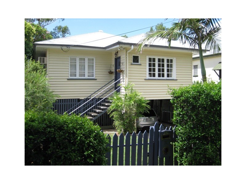 31 Sydney Street, Clayfield QLD 4011