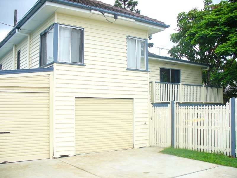 223 Earnshaw Road, Northgate QLD 4013