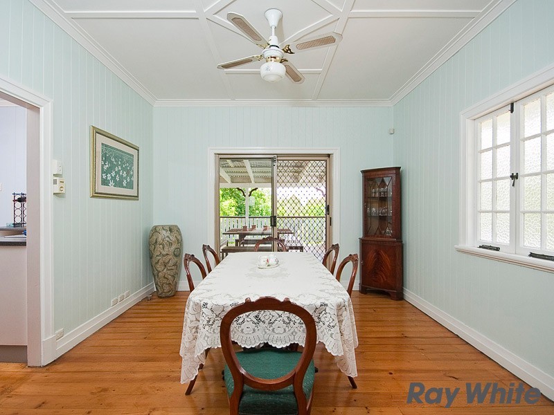 72 Pine Mountain Road, North Ipswich QLD 4305