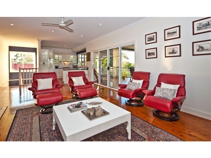 127 O’Quinn Street, Nudgee Beach QLD 4014