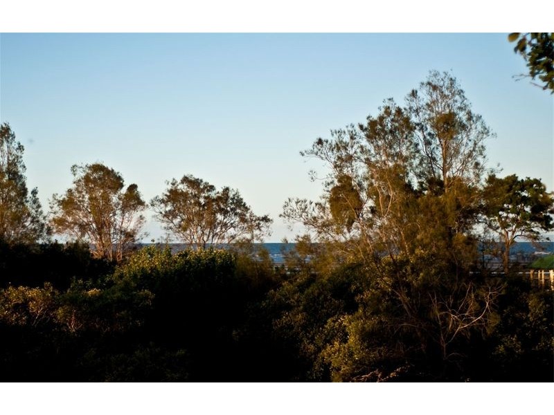 127 O’Quinn Street, Nudgee Beach QLD 4014