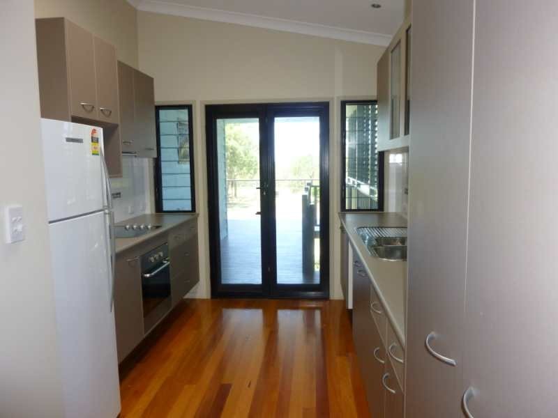 51 O’quinn Street, Nudgee Beach QLD 4014