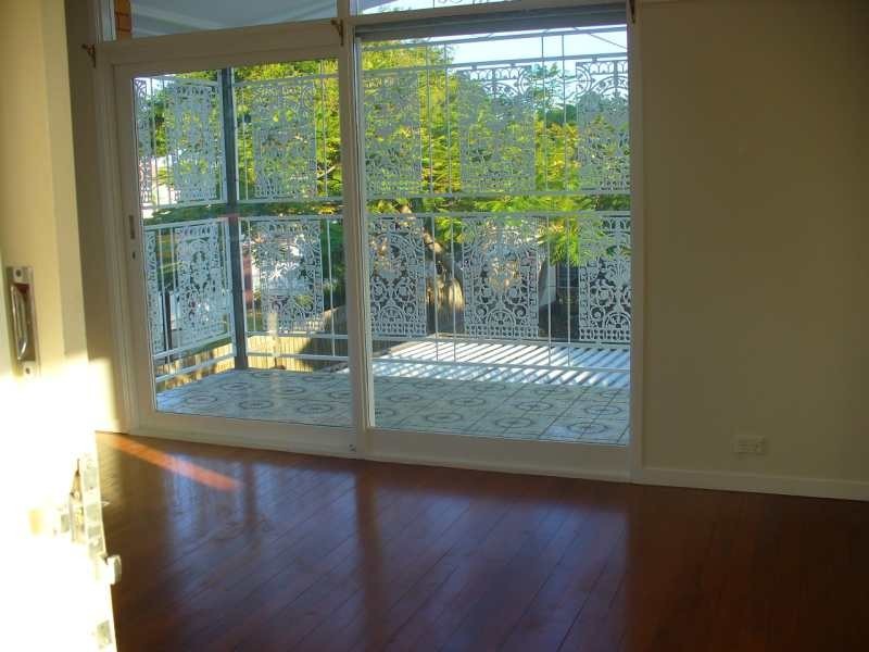 8 Eighth Avenue, Kedron QLD 4031