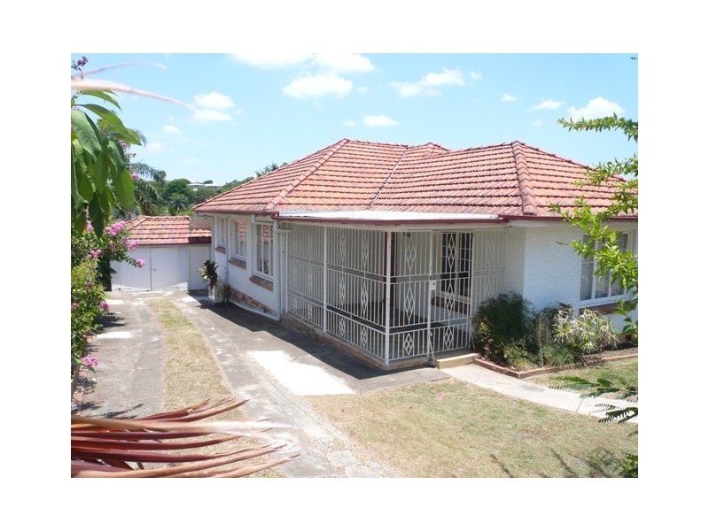 128 Hamilton Road, Wavell Heights QLD 4012