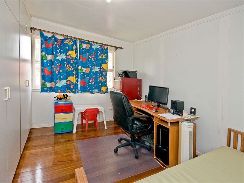 7 Caronga St, Wavell Heights QLD 4012