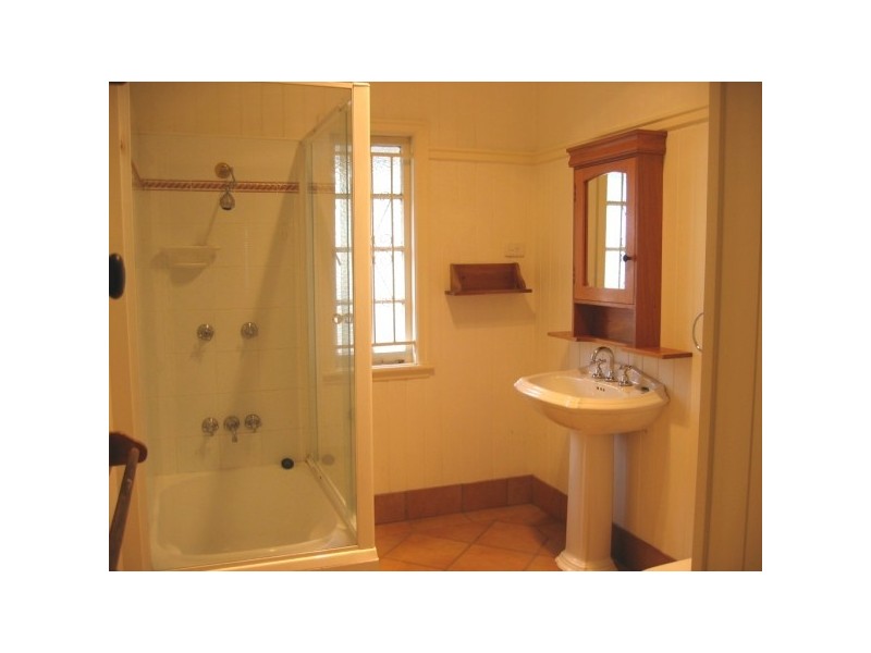 186 Evelyn Street, Grange QLD 4051