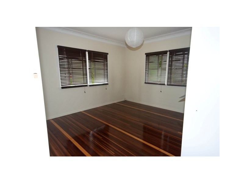 375 Robinson Rd West, Geebung QLD 4034