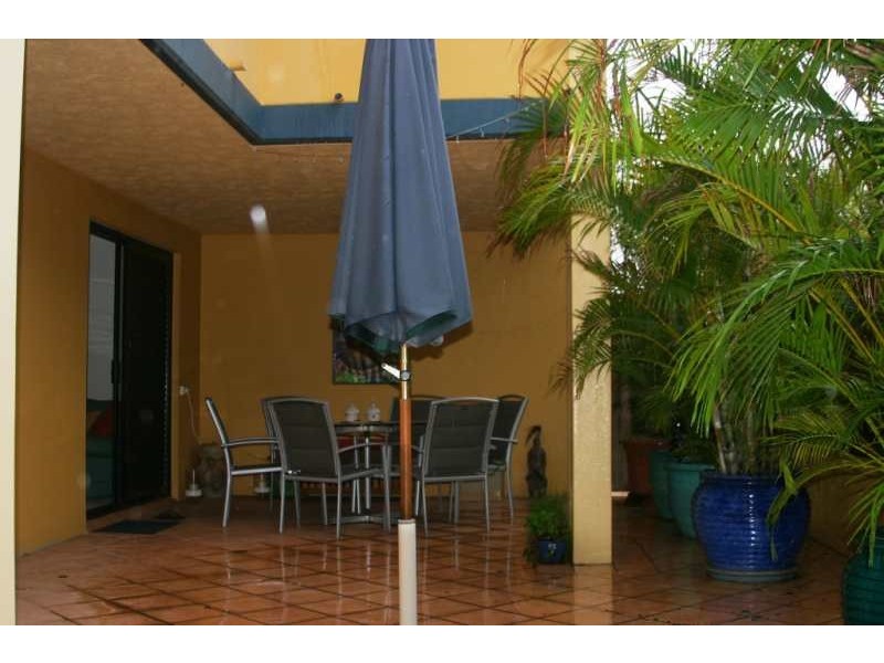 1/42 Hamson Terrace, Nundah QLD 4012