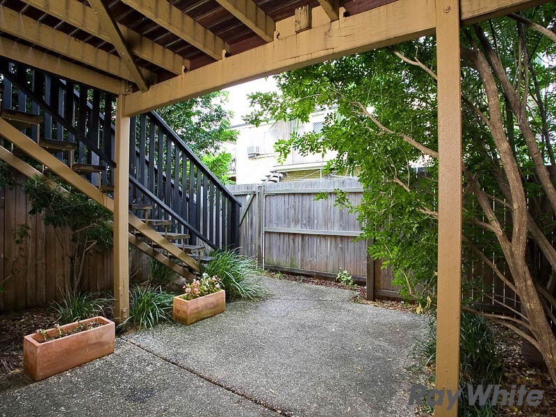 14 Surrey Street, Nundah QLD 4012