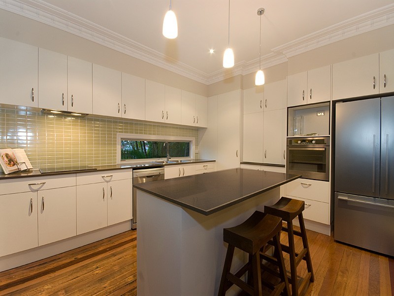 21  Macedon St, Wavell Heights QLD 4012