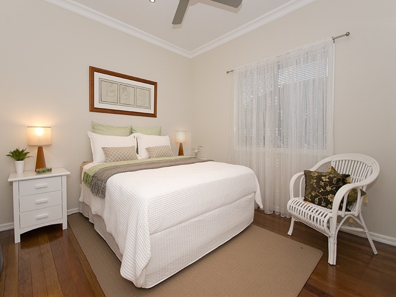 21  Macedon St, Wavell Heights QLD 4012