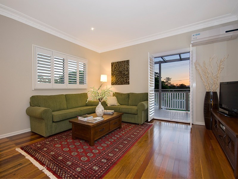 21  Macedon St, Wavell Heights QLD 4012