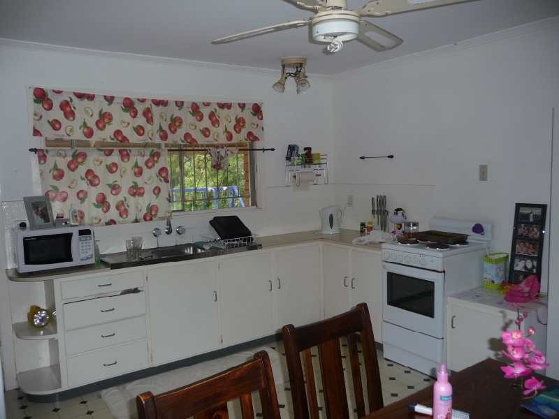 8 Ellamark Street, Banyo QLD 4014