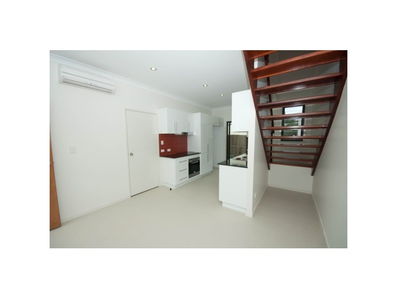 2/89 Cook Street, Northgate QLD 4013