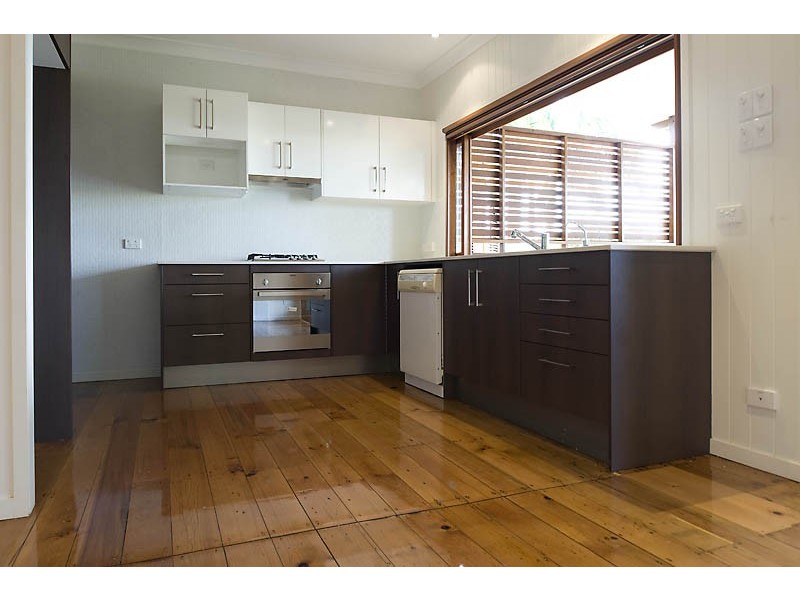 98 O’quinn Street, Nudgee Beach QLD 4014