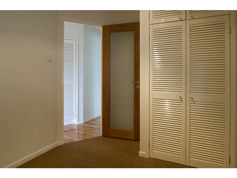 98 O’quinn Street, Nudgee Beach QLD 4014