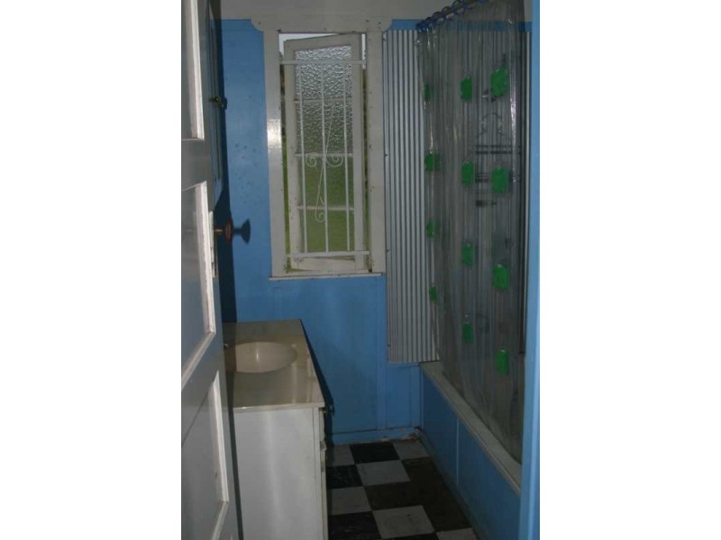 16 Paradise Street, Banyo QLD 4014